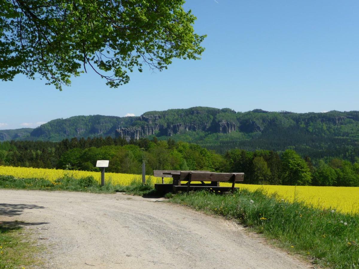 Pension Am Weinberg Saechsische Schweiz Mittelndorf Exterior photo